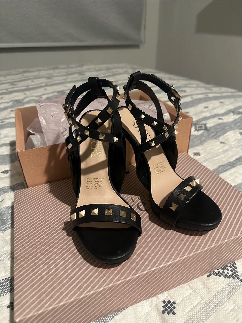 Felipe Riviera - Black Gold Studded Platform High Heels - Picture 8 of 8